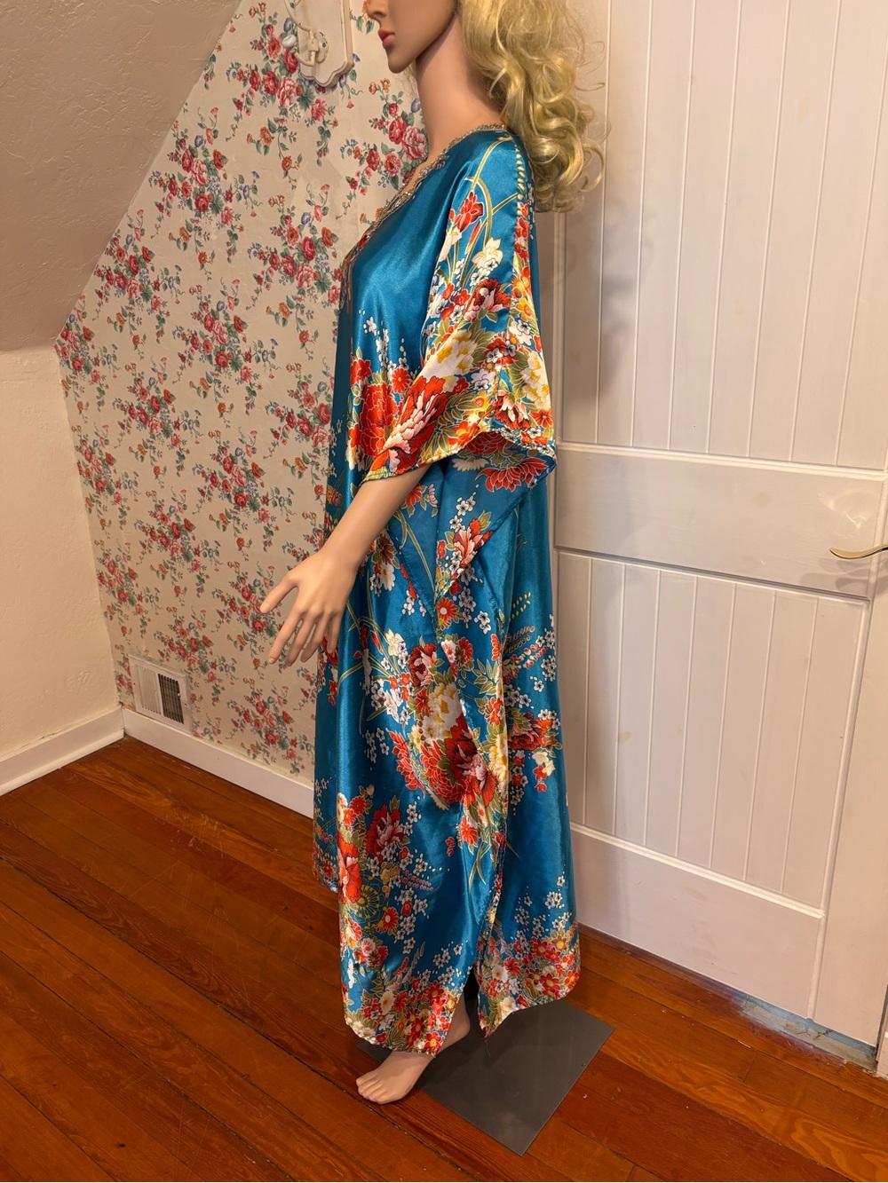 Mrs Roper Costume Turquoise Floral Rhinestone Caftan OS - Picture 4 of 6